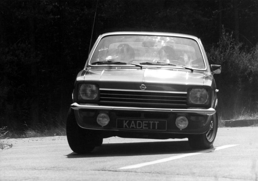  Opel Kadett Coupe SR (C) 1973 года  (фото 19 из 20)
